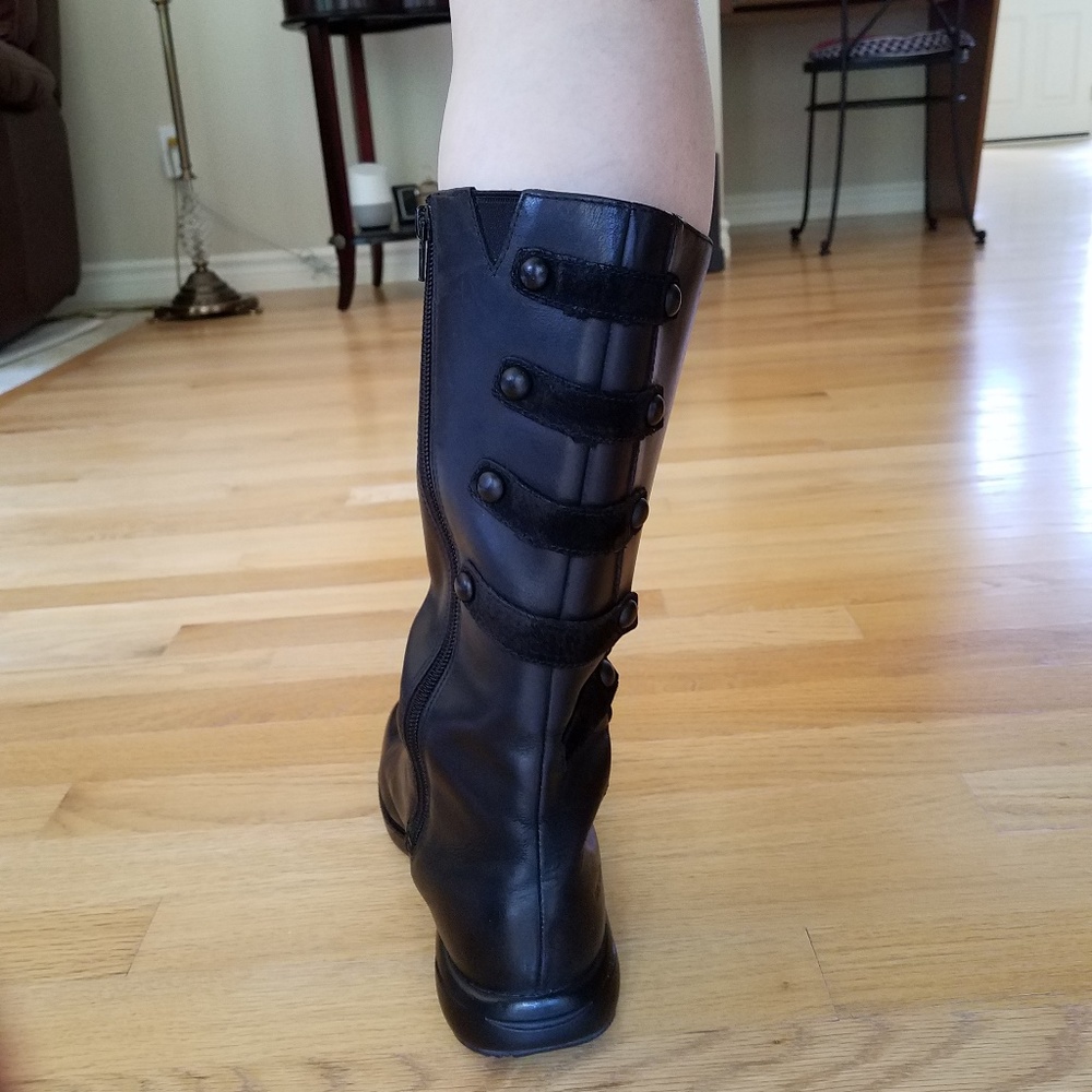 Merrell  boot - Picture 4 of 8